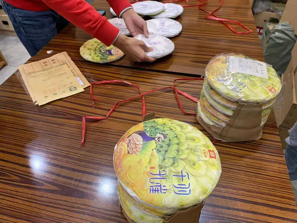 汕尾回收大益普洱茶2018年生茶熟茶图2